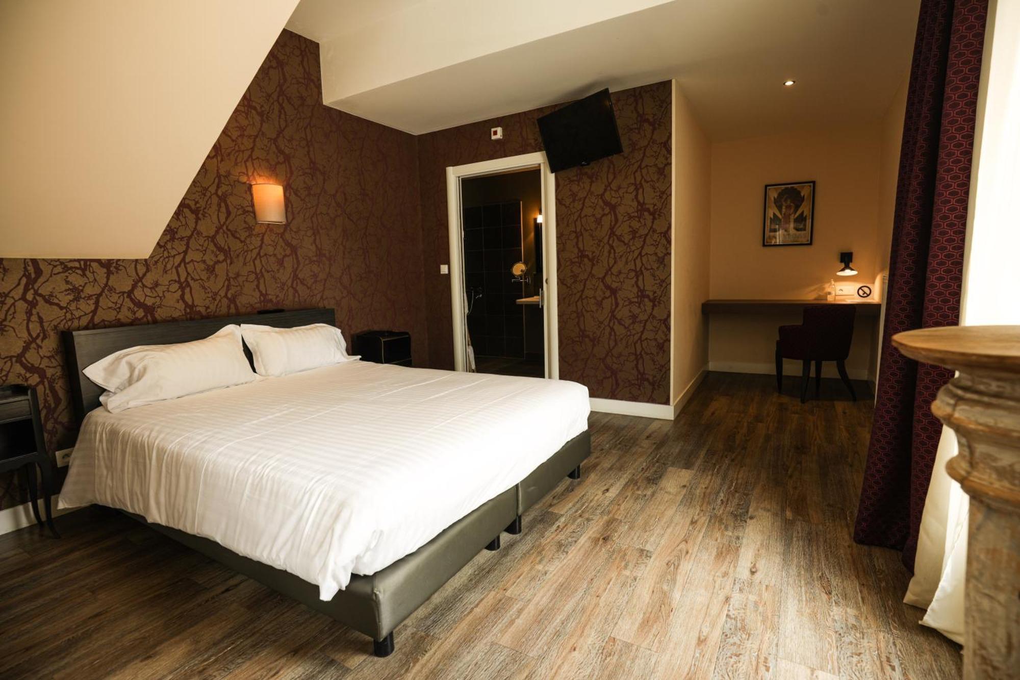 Couette-café Ferme Du Roy 3*